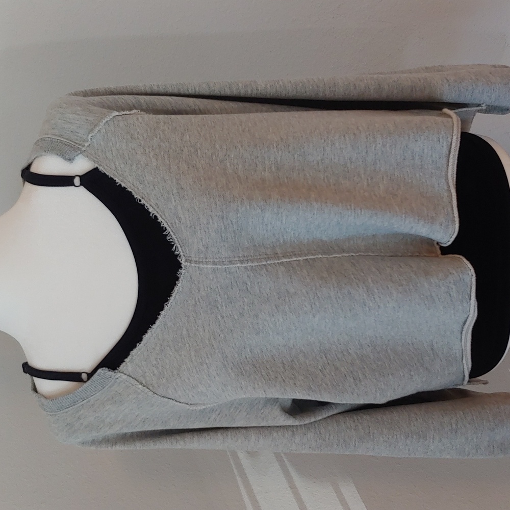 Pilcro By Anthropology Cropped Gray Women's Long Sleeve Top size Medium